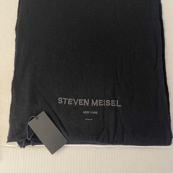 Zara x Steven Meisel 100% Cashmere Scarf - Picture 12 of 14